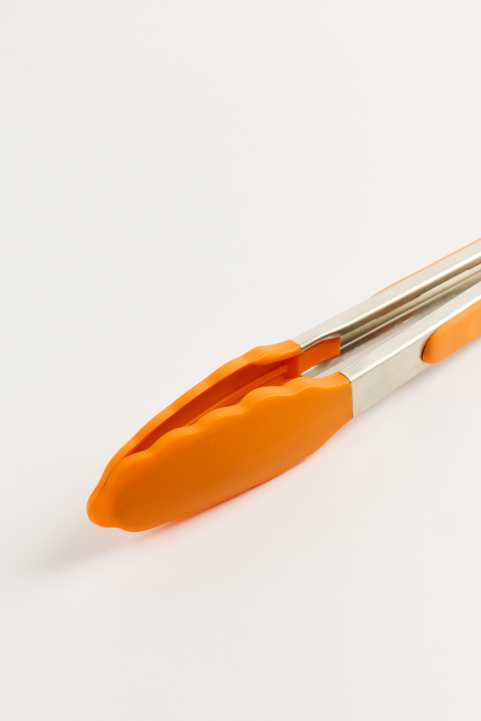 Pinza Silicona y Mango Acero Inox Efficient Color Naranja 28 Cm - Image 2