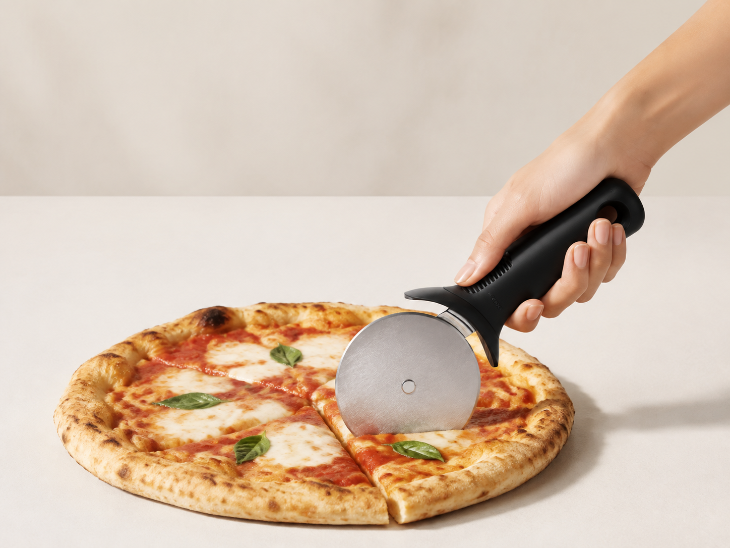 Rueda Corta Pizza Acero - Oxo Good Grips - Image 2